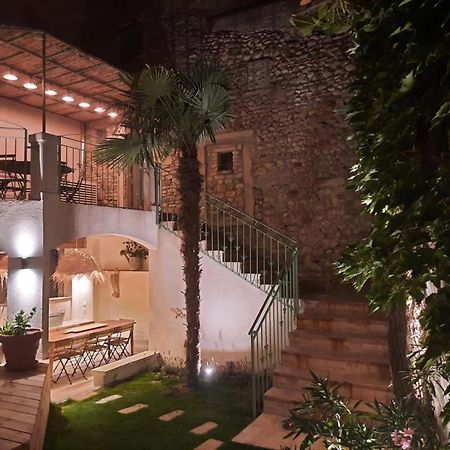 Drome Provencale Maison Familiale Calme Dans Village Valréas Exteriör bild