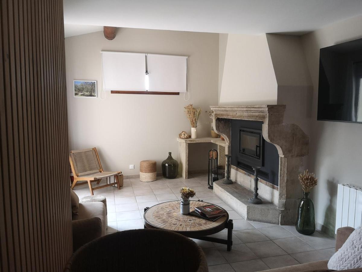 Drome Provencale Maison Familiale Calme Dans Village Valréas Exteriör bild