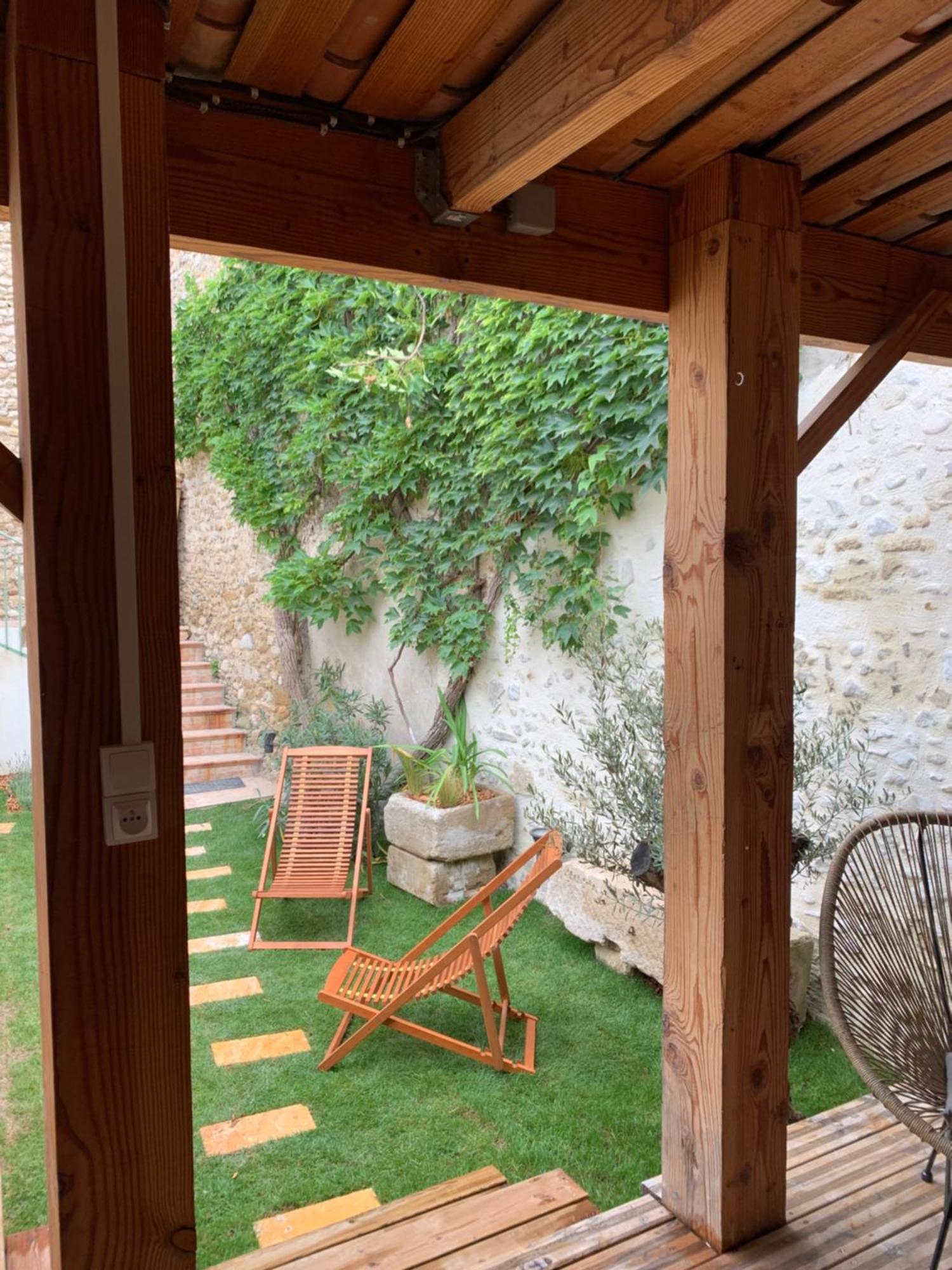 Drome Provencale Maison Familiale Calme Dans Village Valréas Exteriör bild